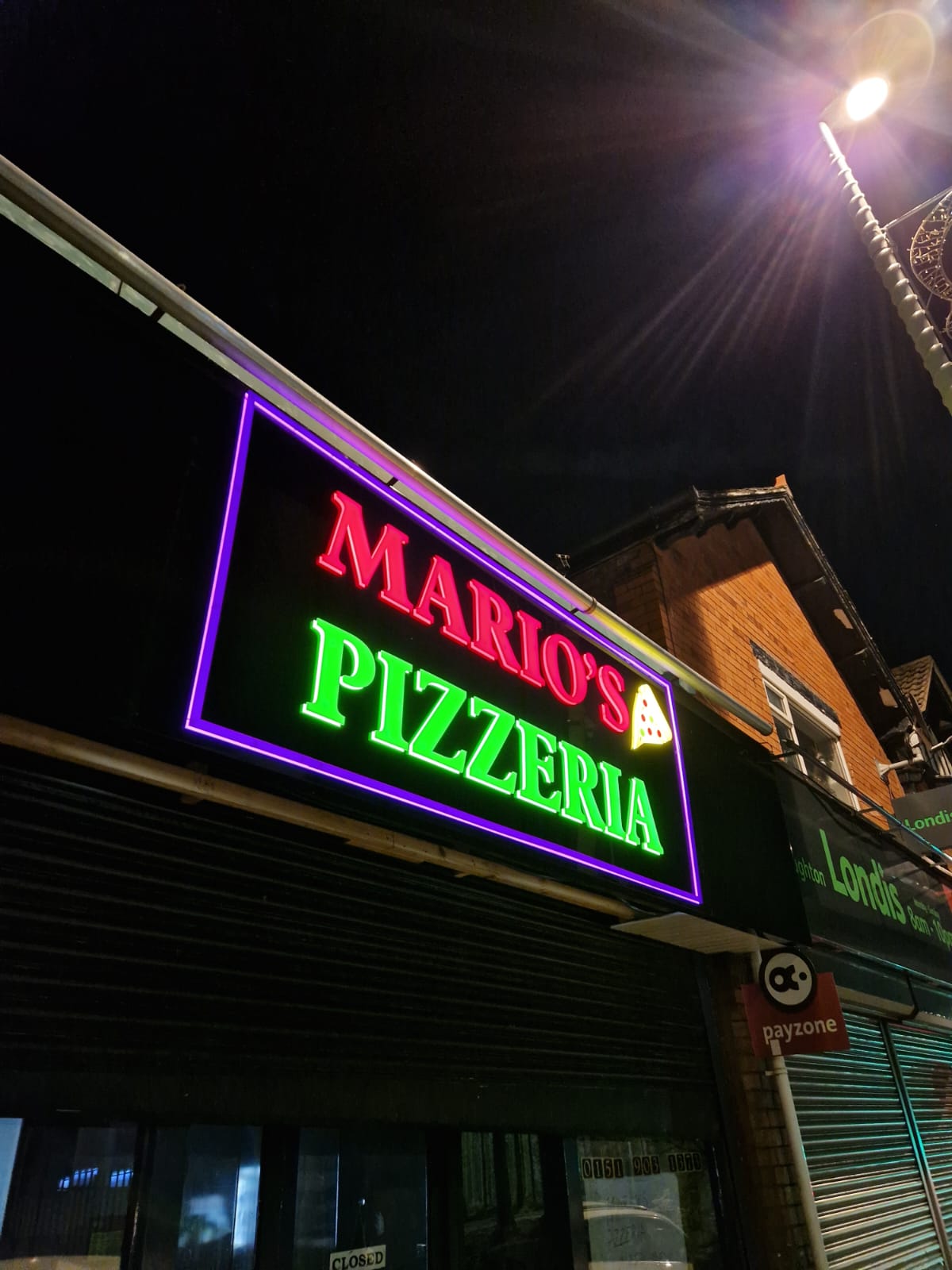 Illuminated restaurant sign by Total Sign Solutions