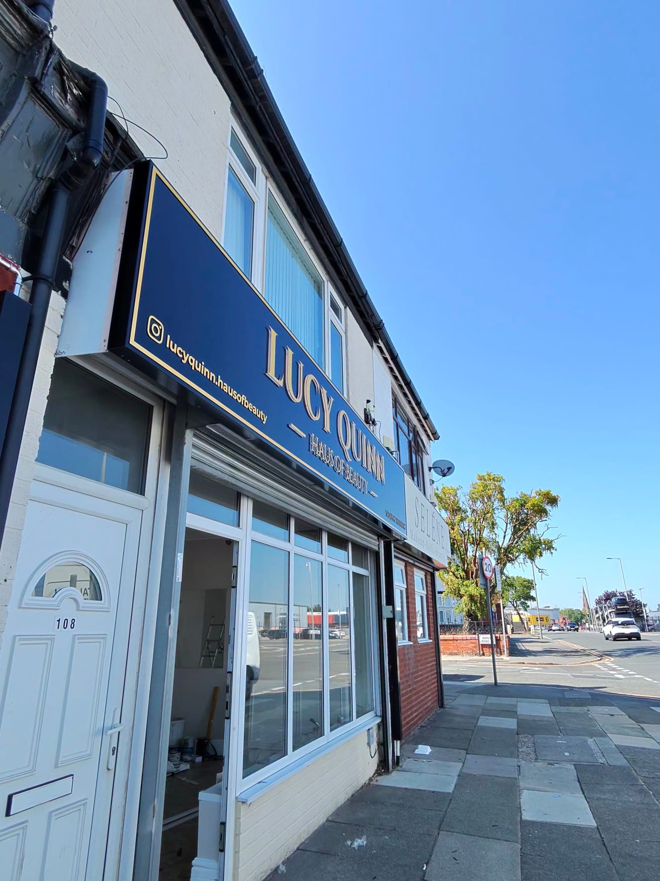 External shop fascia sign by Total Sign Solutions